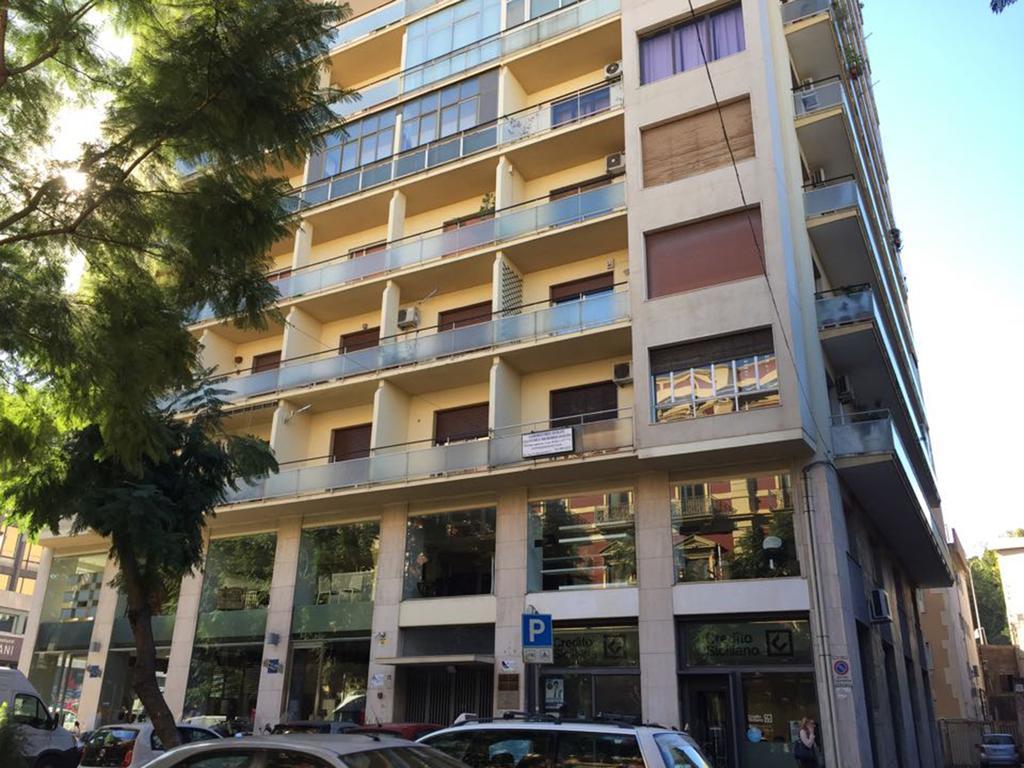 Eh13 Luxury Accommodation Catania Bagian luar foto