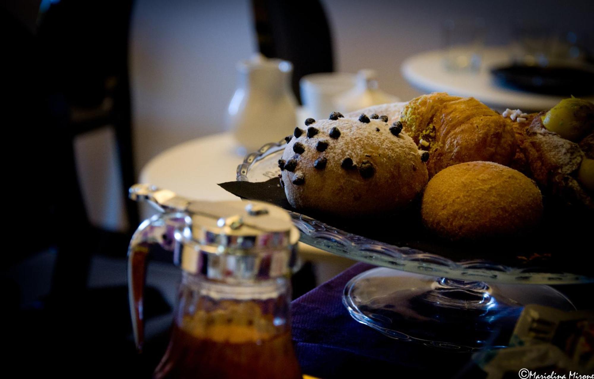 Eh13 Luxury Accommodation Catania Bagian luar foto