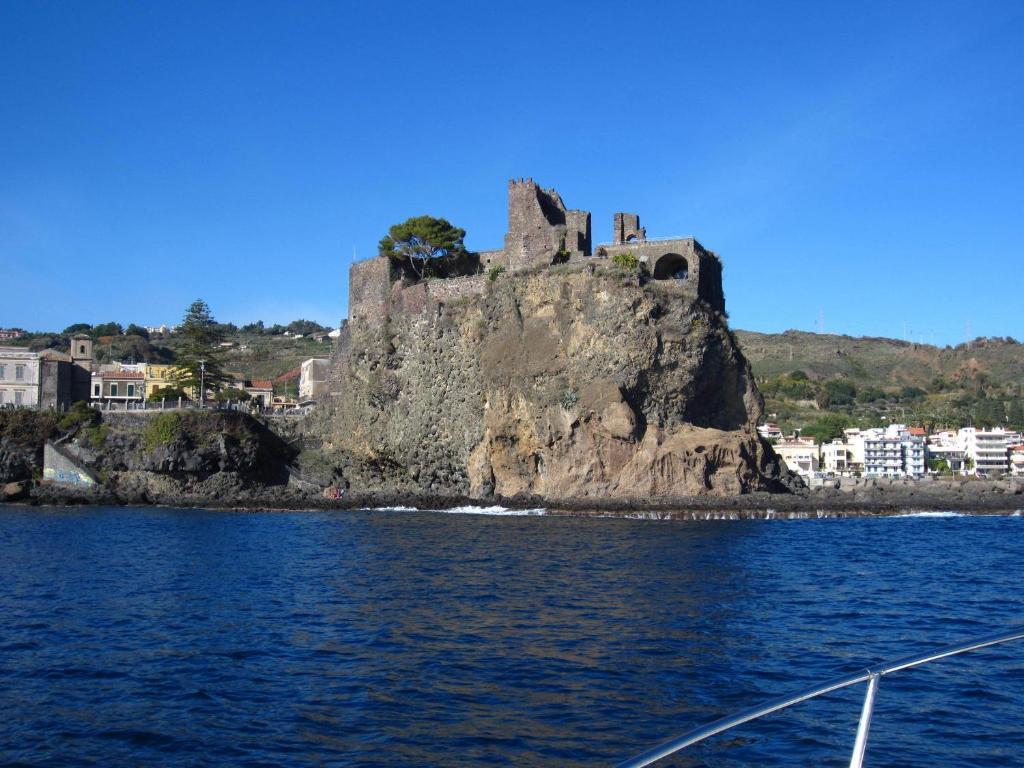 Eh13 Luxury Accommodation Catania Bagian luar foto
